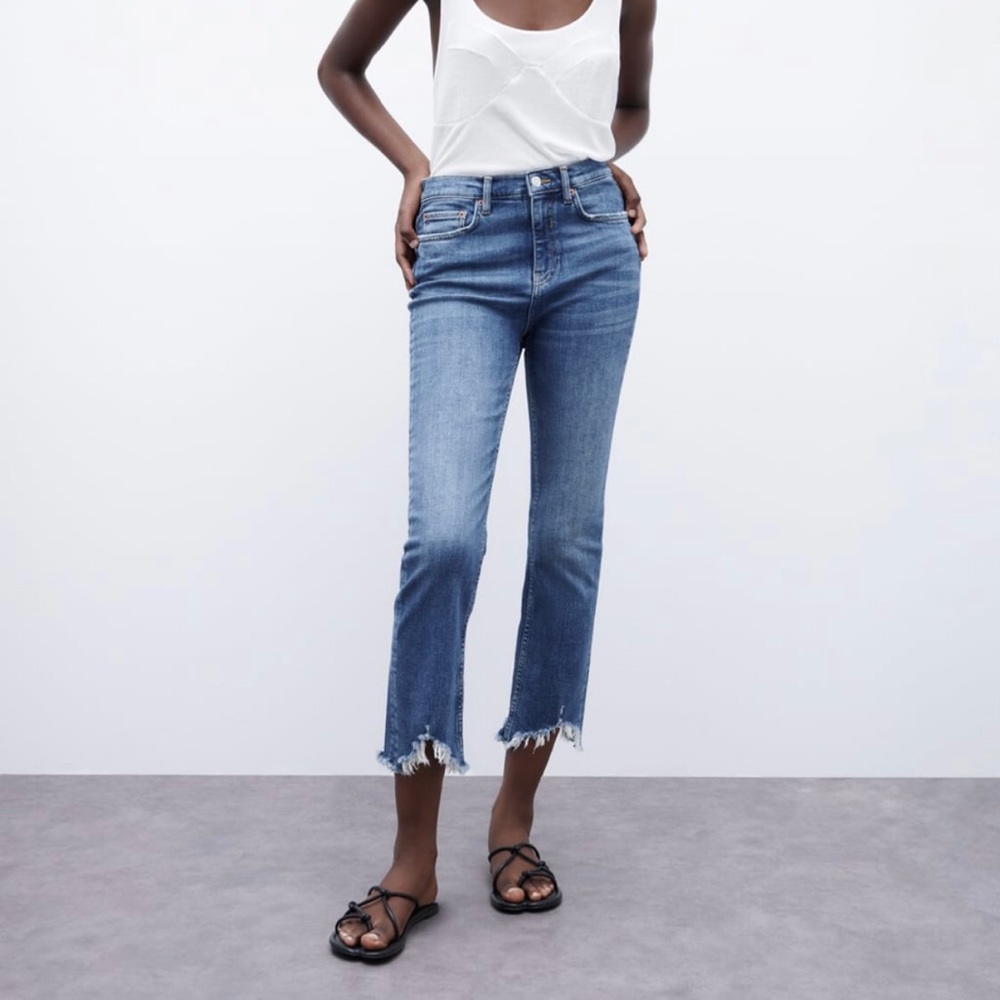 Zara Bootcut Cropped Jeans Size 27 (US 4)